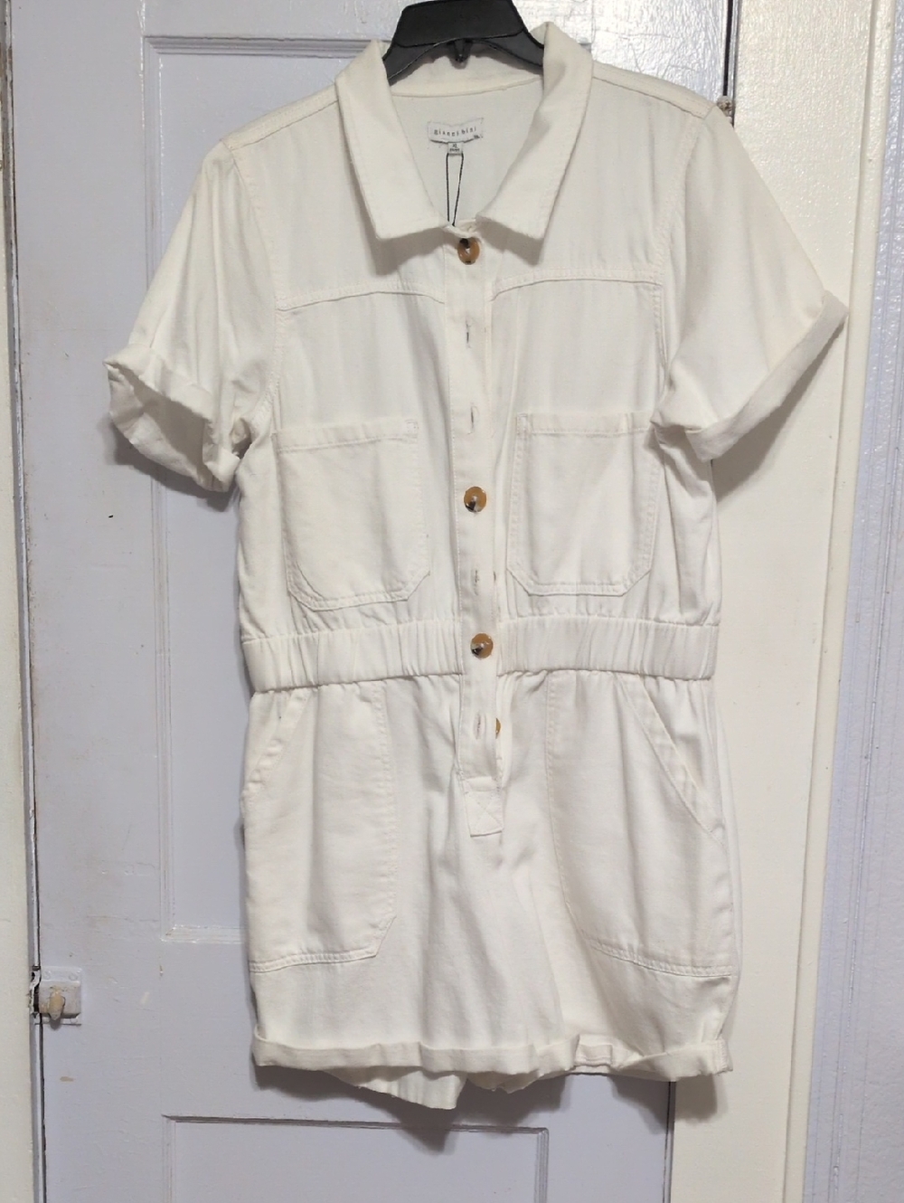 Gianni Bini Cream Button-Front Top